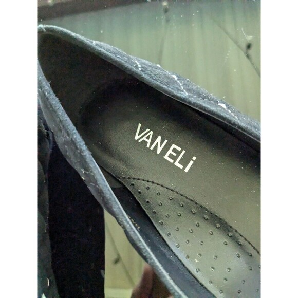 VANELi Quilted Flats Women's 8.5 W Studs Comfort Faux Suede Embellished Black - Picture 4 of 9